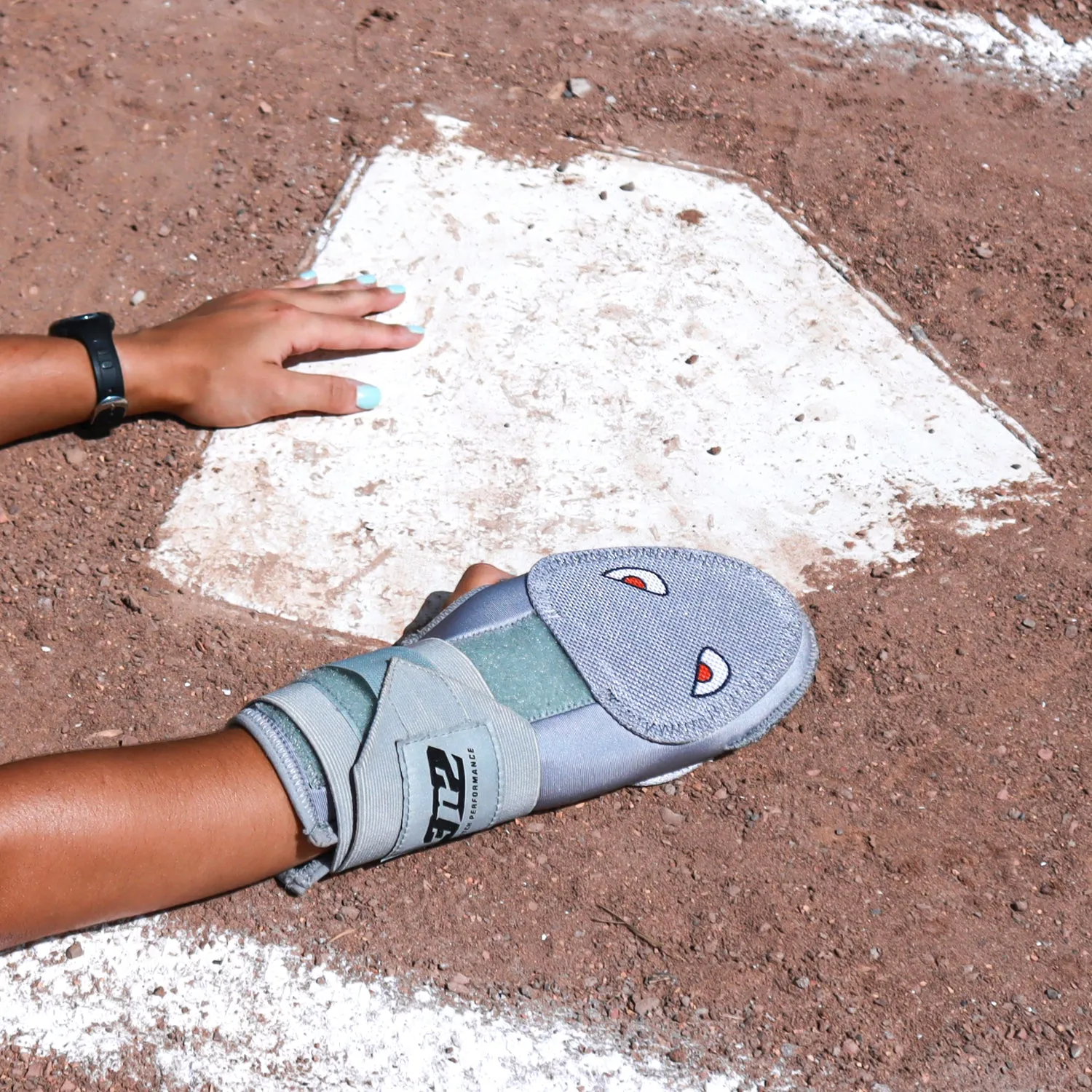 PROTECTIVE SLIDING MITT - RIGHT HAND