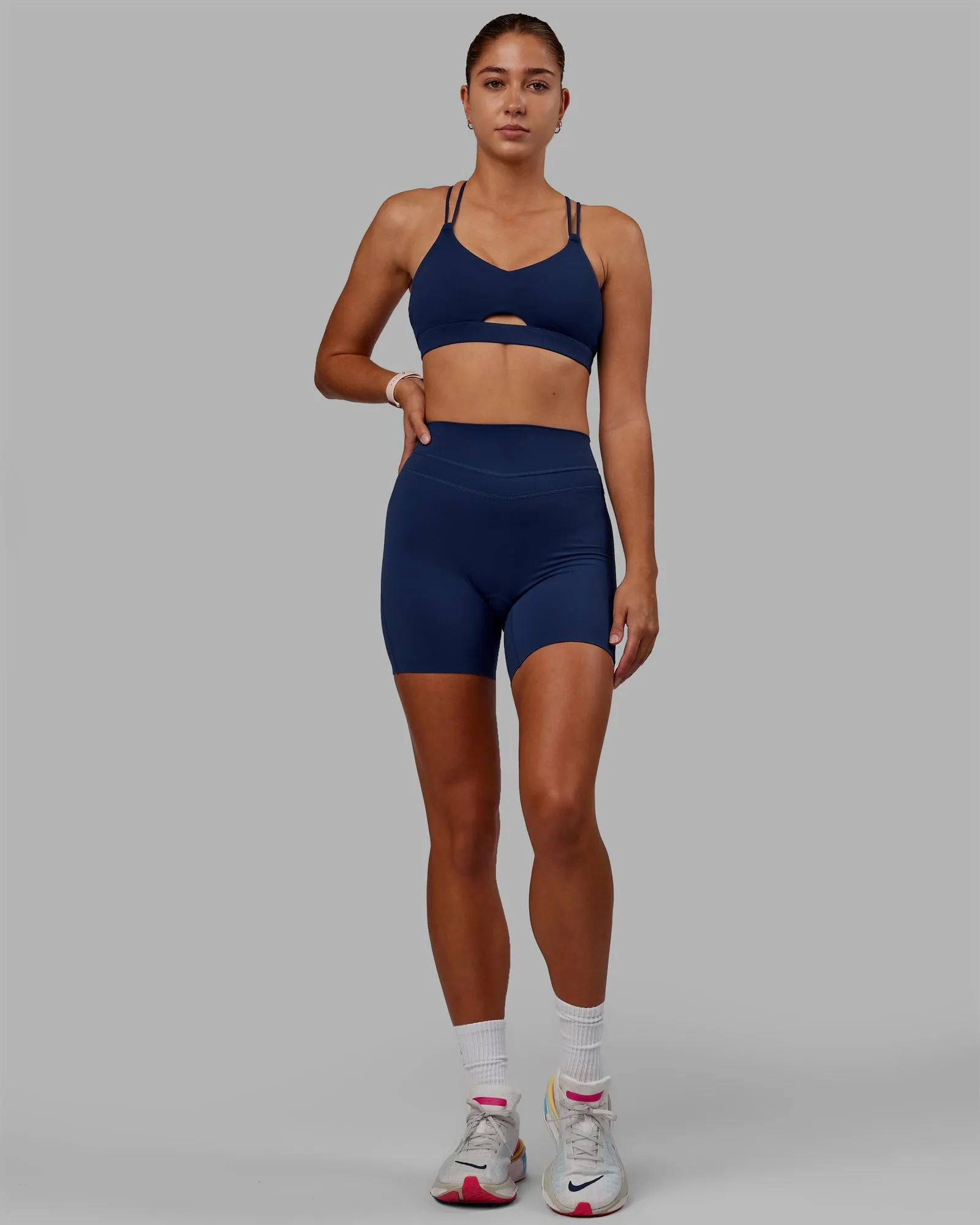 Pursue Sports Bra - Midnight Blue